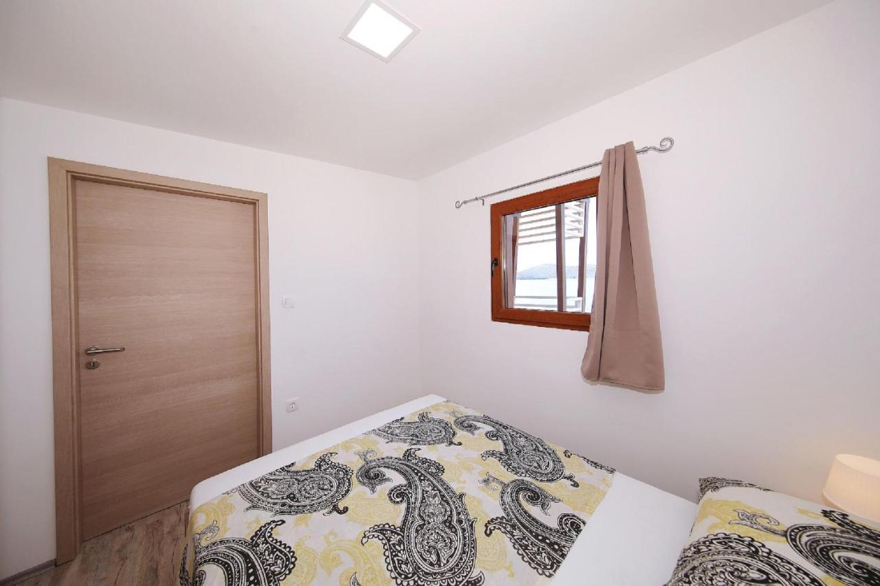 Mobile Home Plumeria 1 Biograd Na Moru Bagian luar foto